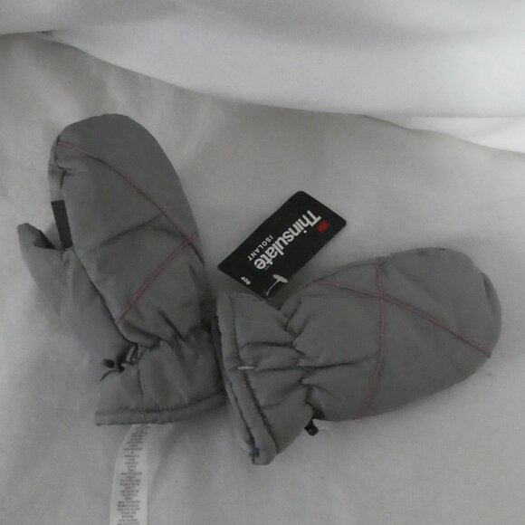 JOE FRESH TODDLER | 4-5 youth | 3M Thinsulate 40g Grey Mittens | NWT - Picture 2 of 7